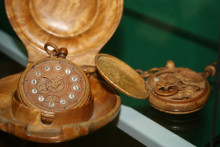 Часы Бронниковых из собрания Политехнического музея